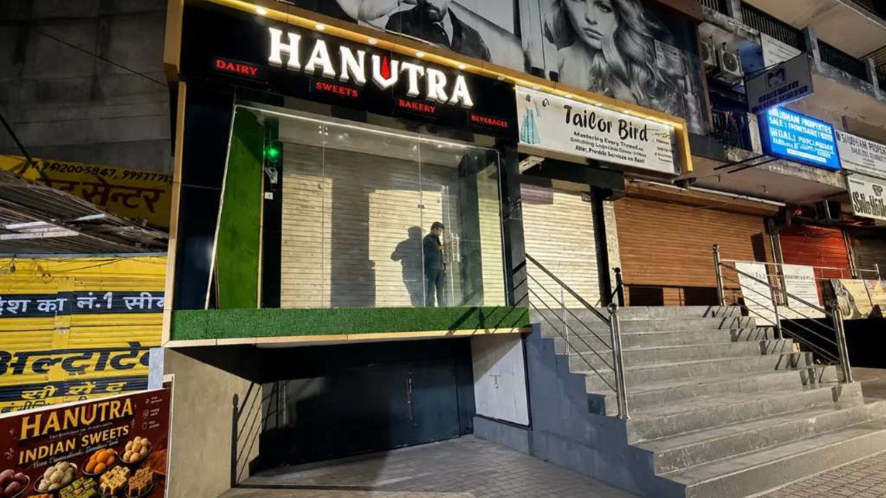 Premium Commercial Shops for Sale in Vasant Vihar, Dehradun – MDDA Approved | ₹50,000 Rental Income