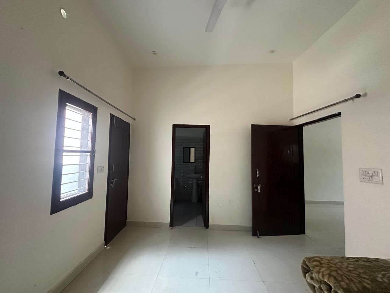 Independent bungalow at Rajpur road